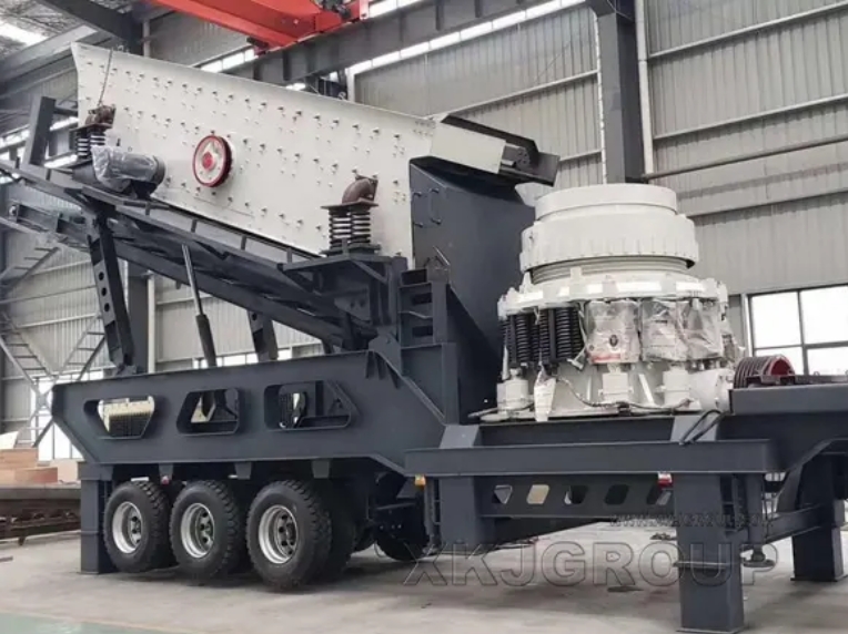 Mobile jaw crusher+cone crushing and scr
