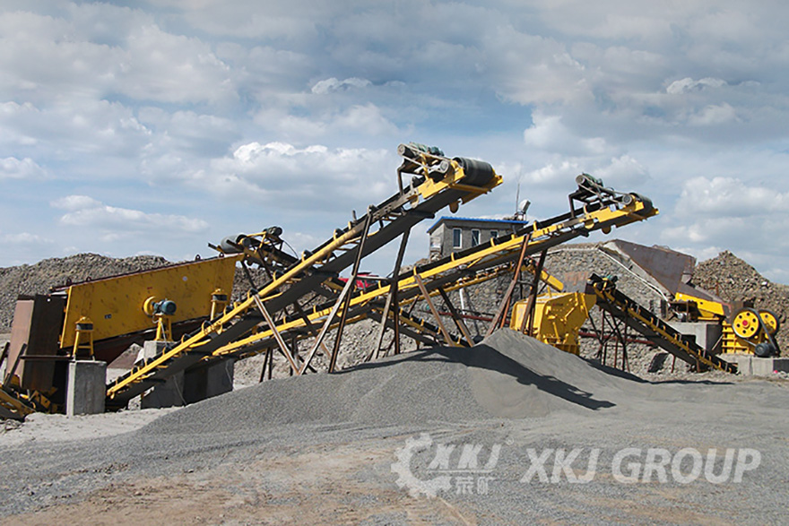 Stone crushing and screening plant1