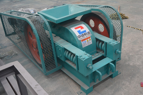 Price of roller sand making machine that