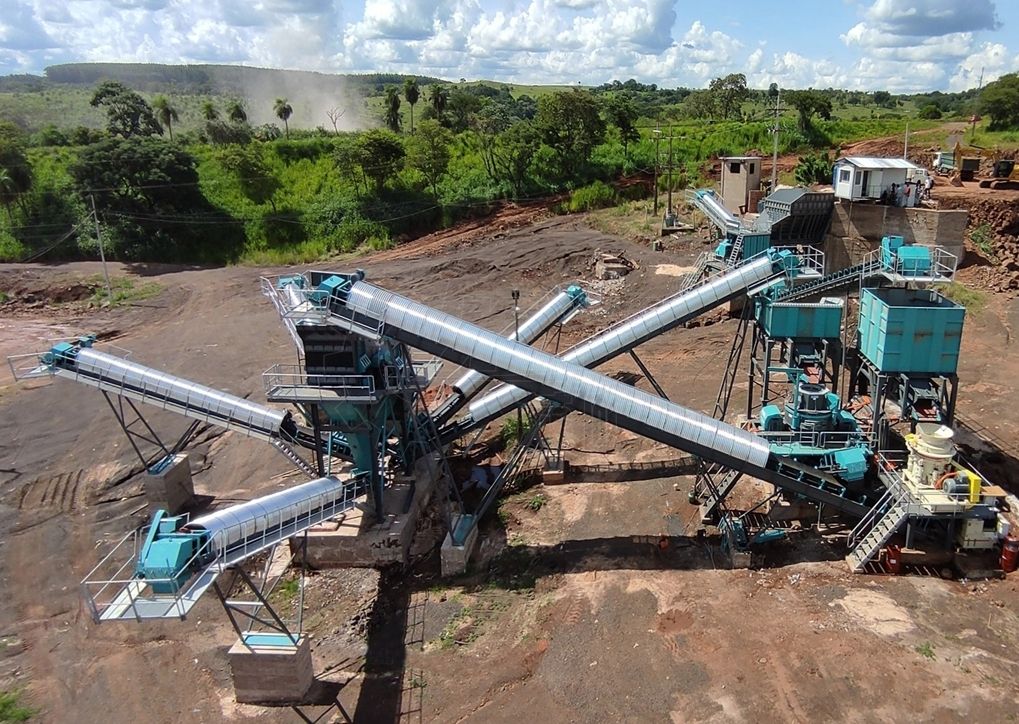 Peru 1200tph stone crushing plant