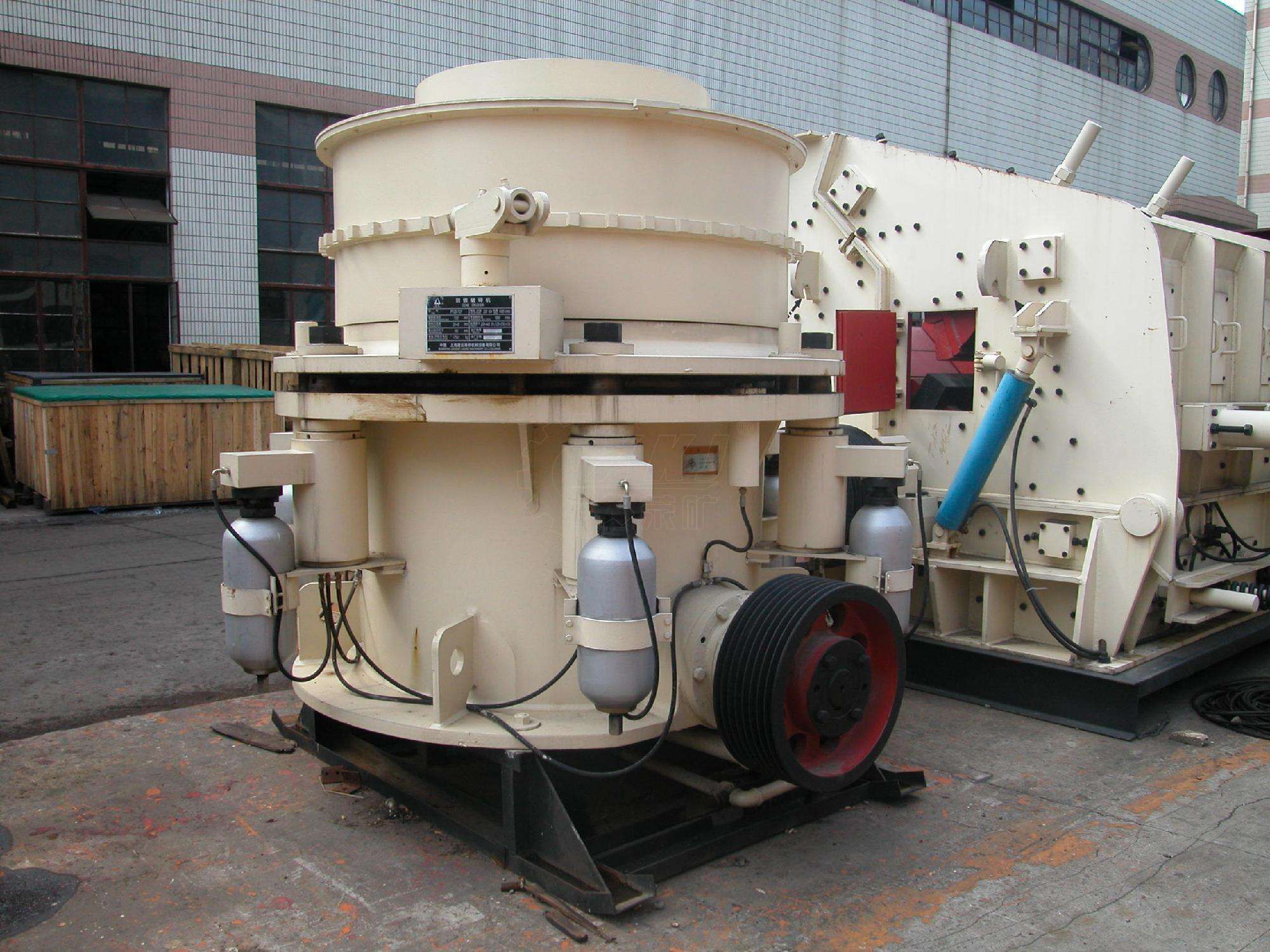 PYB1650 cone crusher.jpg
