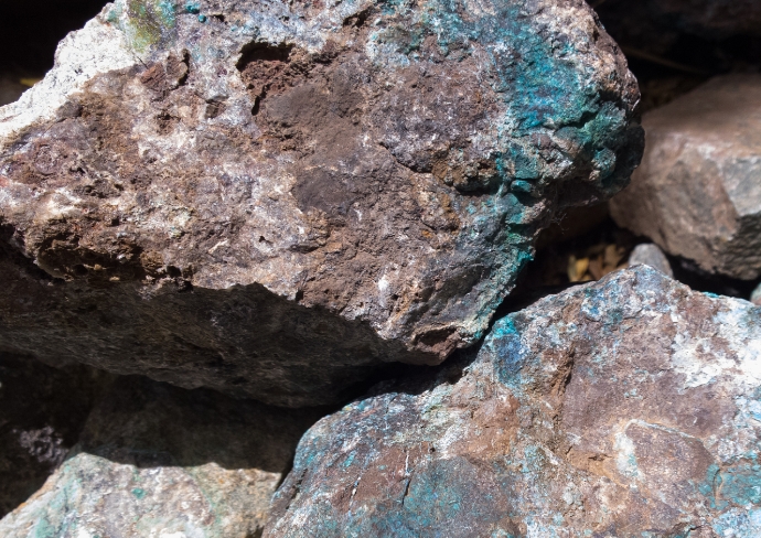 What are the copper ore crushers that me